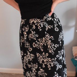 MIDI FLORAL SKIRT 🥀